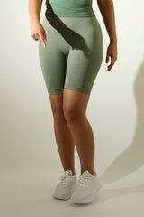 Form Active Short - Green